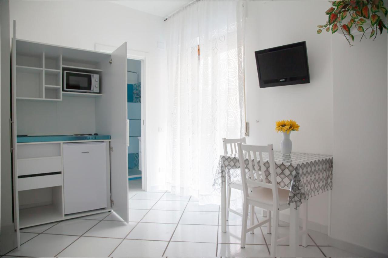 Poly'S House Bed & Breakfast Torre Annunziata Exterior photo