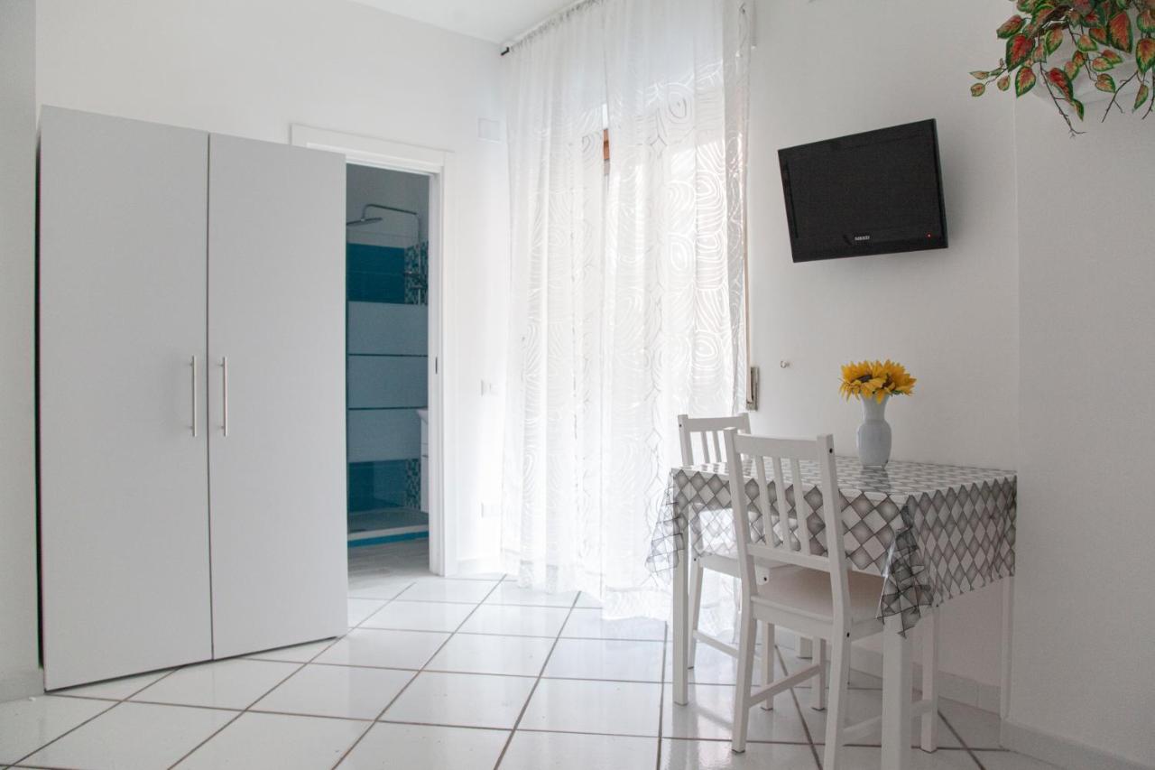 Poly'S House Bed & Breakfast Torre Annunziata Exterior photo